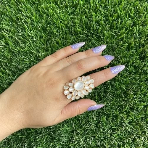 Beautiful Flower Design Monalisa Stone Ring
