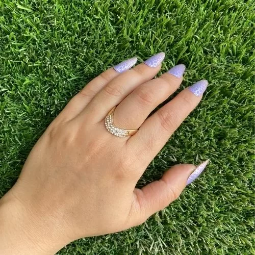 Single Line Stone Studded Curve Design